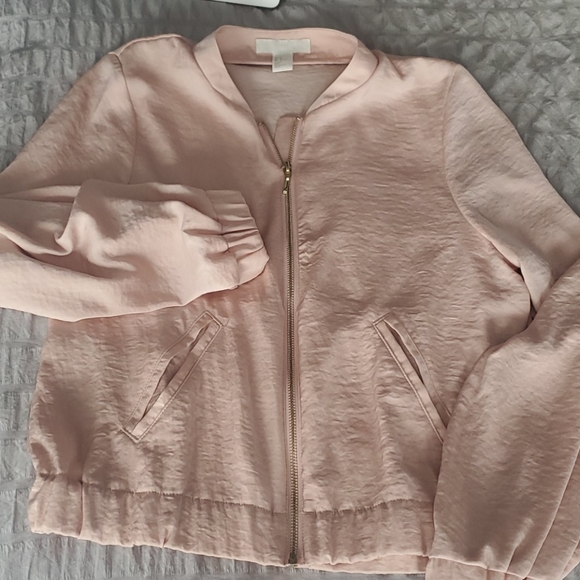 H&M Jackets & Blazers - H&M blush bomber jacket